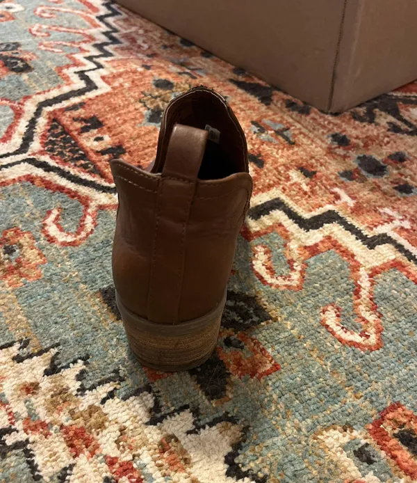 Brown Boots Size 7 - Image 3