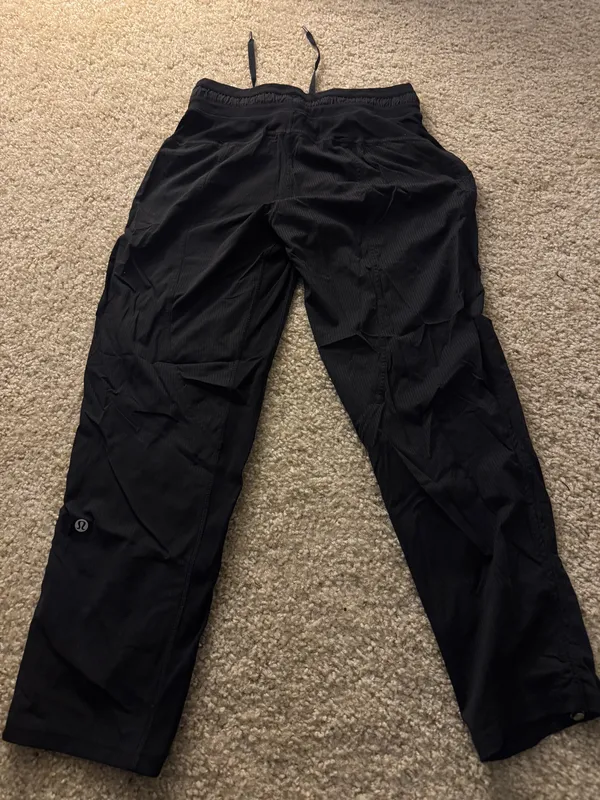 Lululemon Dance Studio Pants Cropped - Image 2