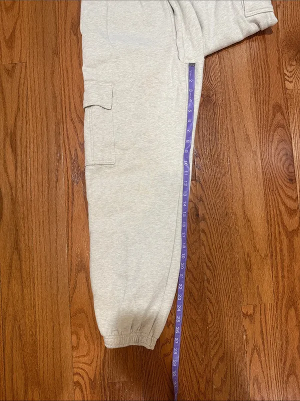 Aritzia Cozy Sweatfleece Mega Cargo Sweatpant Size Small - Image 8