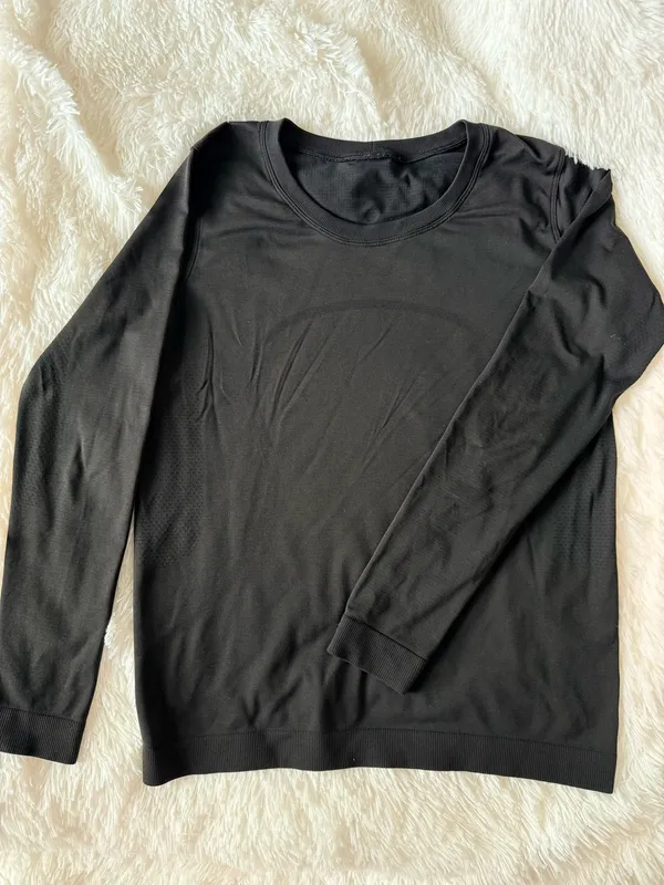 Lululemon Black Long Sleeve Shirt Men’s - Image 2