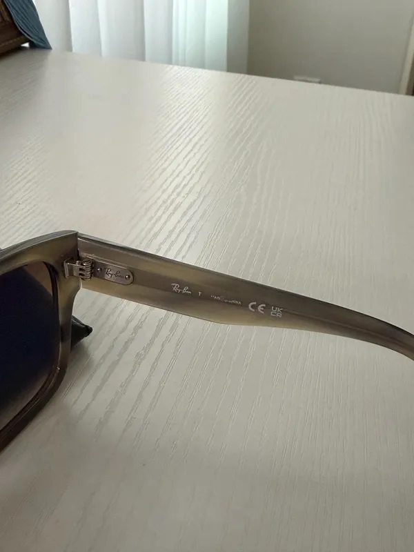 Ray-Ban Sunglasses - Image 4