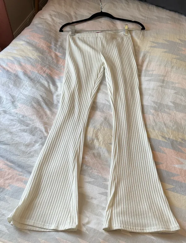 Edikted White Ribbed Flare Pants Small - Image 5