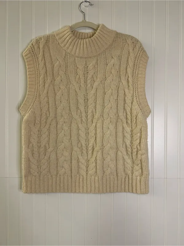 A New Day Cream Cable Knit Sleeveless Sweater Vest Size Large - Image 2