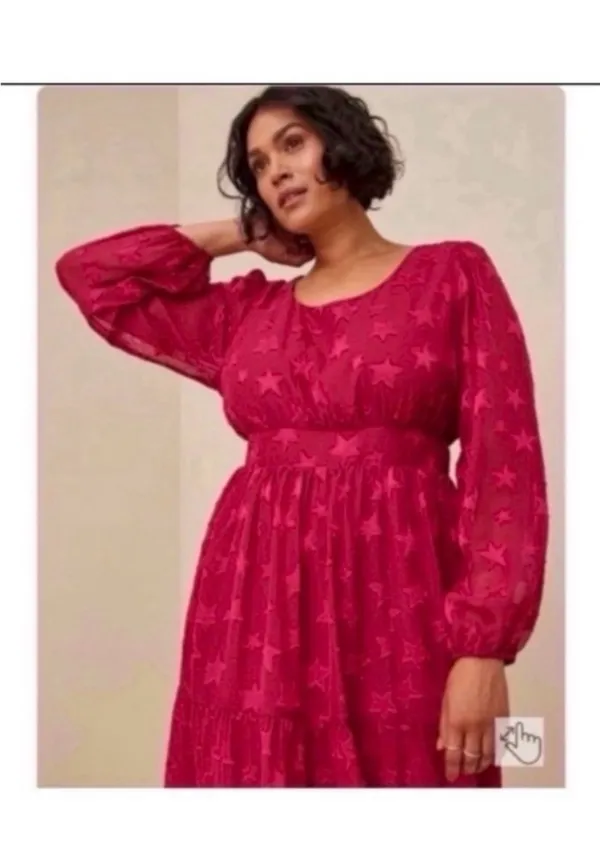 Torrid Magenta Star Midi Dress - Image 3
