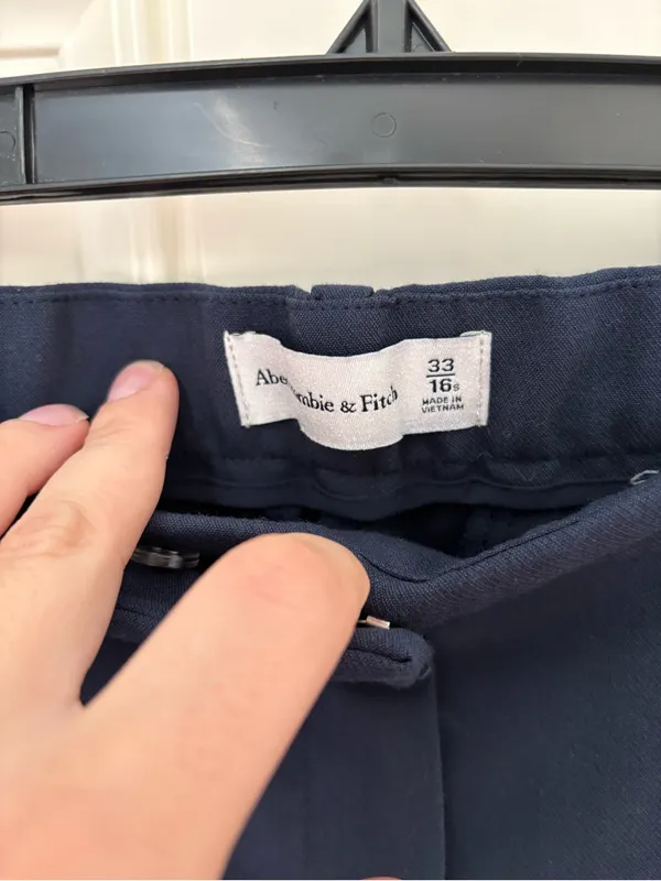 Abercrombie & Fitch Pleated Elastic Waist Dress Pants 33 Short - Image 2