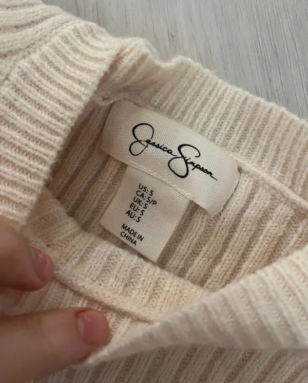 Jessica Simpson Sweater Knit - Image 2