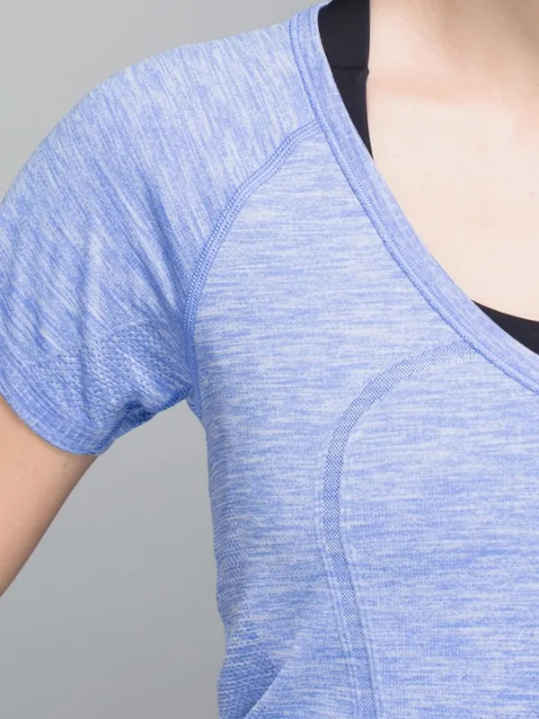 Lululemon Run: Swiftly Tech V Neck Heathered Lullaby Blue Size 6 - Image 4