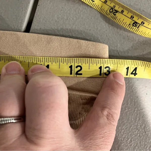 Maternity Shapewear shorts‎ nude color size small - Image 4