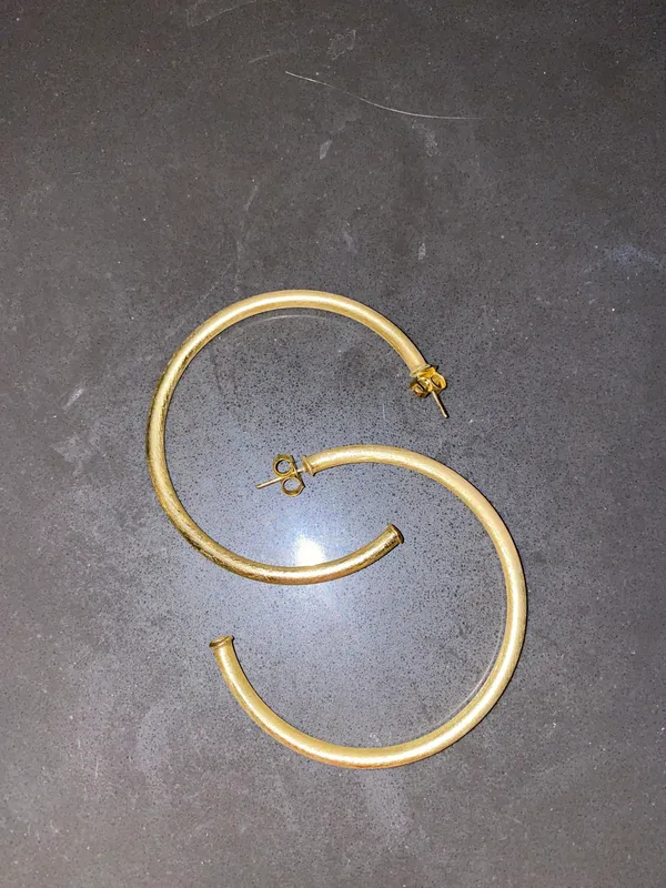 Sheila Fajl Everybody Favorite Hoops - Image 2