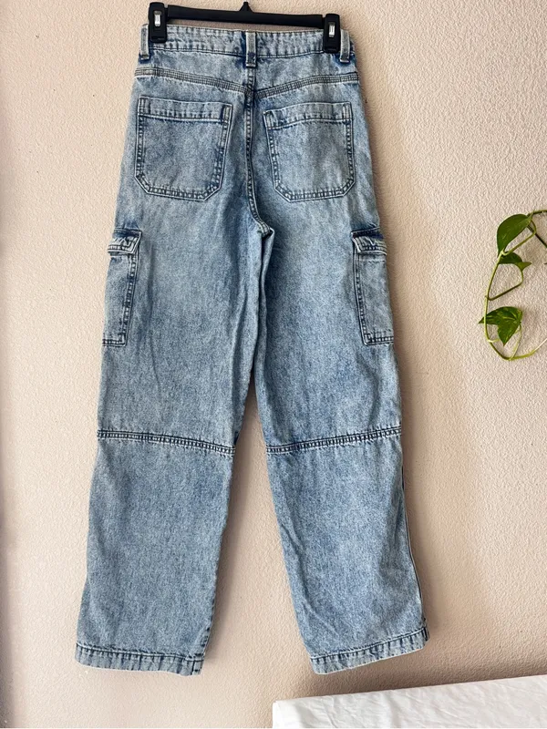 H&M Light Blue Wide-Leg Cargo Jeans - Image 3