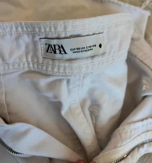 Jeans - Image 2