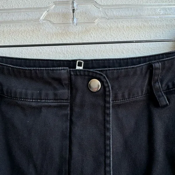 White Fox Boutique Black Cargo Jogger Street Style Size Medium Utility Comfort - Image 2