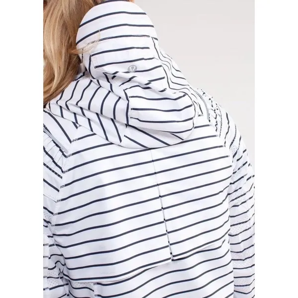 Lululemon Spring Jacket Pack & Go Pullover Quiet Stripe White Navy Women 4 Run - Image 14