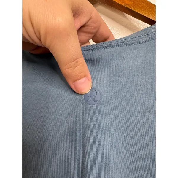 Lululemon Love Crewneck T-Shirt Blue Pima Cotton‎ Short Sleeve Size 6 LW3CPFS - Image 4
