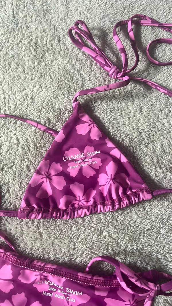 Change Swim Magenta Bloom Set (top: S, bottoms: XS) - Image 3