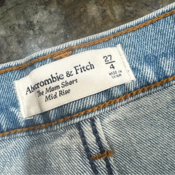 Abercrombie & Fitch The Mom Short Mid‎ Rise 4 27 - Image 8