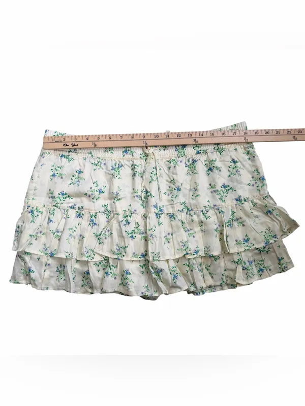 PINK Victoria's Secret Floral Ruffled Mini Skirt - Image 4