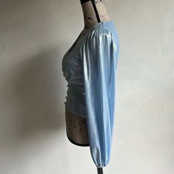 Anthropologie Flat White Shine Blue Iridescent Blouse Size XS NWT - Image 8