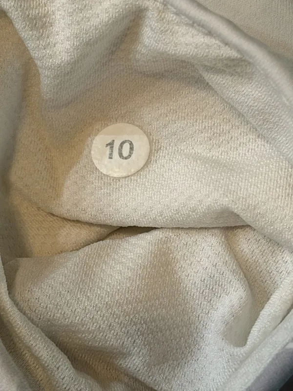 Lululemon Inspire Tight II Mesh Palm Camo White Nimbus 10 Zip Pocket Crop Yoga - Image 2