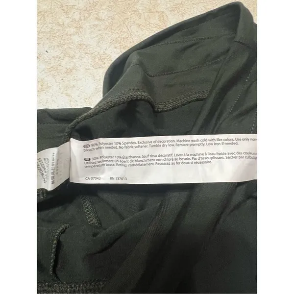 Balance Collection Womans Crop Capris Sz XL Green NWT - Image 4