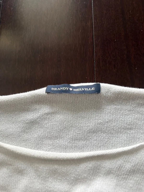 Brandy Melville White Sweater - Image 2