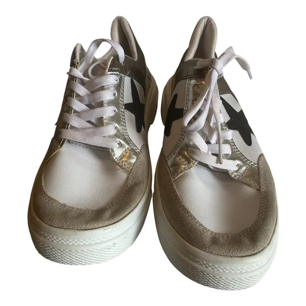 Pink Lily Cleo Pewter and Black Star Fashion Platform Sneakers 9 - Image 3
