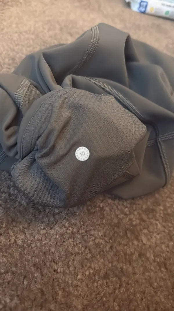 Lululemon Leggings  - Image 4