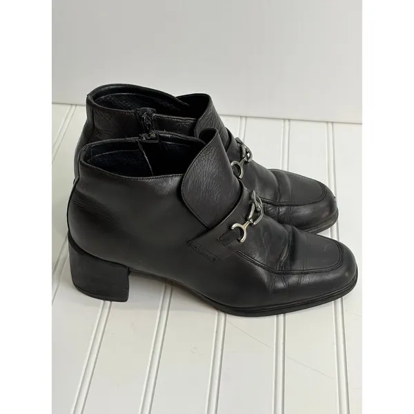 Vintage Baťa Marie Claire Black Leather Bit Ankle Booties Women's 39‎ - Image 12