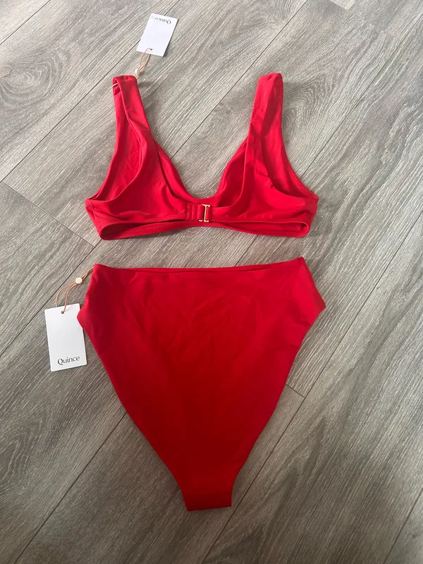 New Quince Italian High-Rise Bikini Bottom & Plunge Top in RED - Large MSRP $50 - Image 2