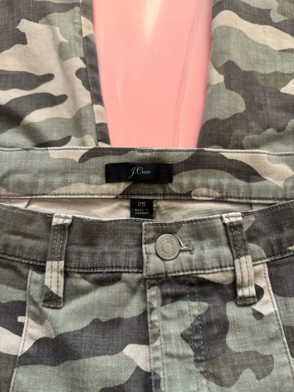 J.Crew Camo Pants - Image 7