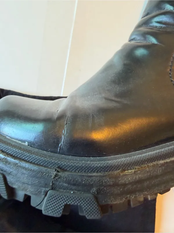 rag & bone Lug Sole Chelsea Boot - Image 5