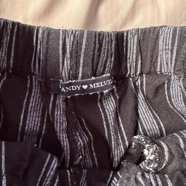 Brandy Melville tilden shorts - Image 2