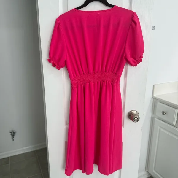 Seven Islands Pink Midi Sundress with Puff Sleeves and V-Neck Small - Image 4