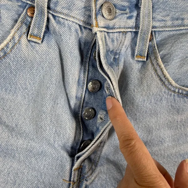 Levis Premium 501 Original Light Wash High Rise Cut Off Denim Shorts Womens 26‎ - Image 8