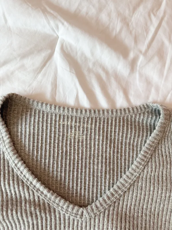 American Eagle Grey Plush Ribbed Long Sleeve Tee Size Small - Image 3