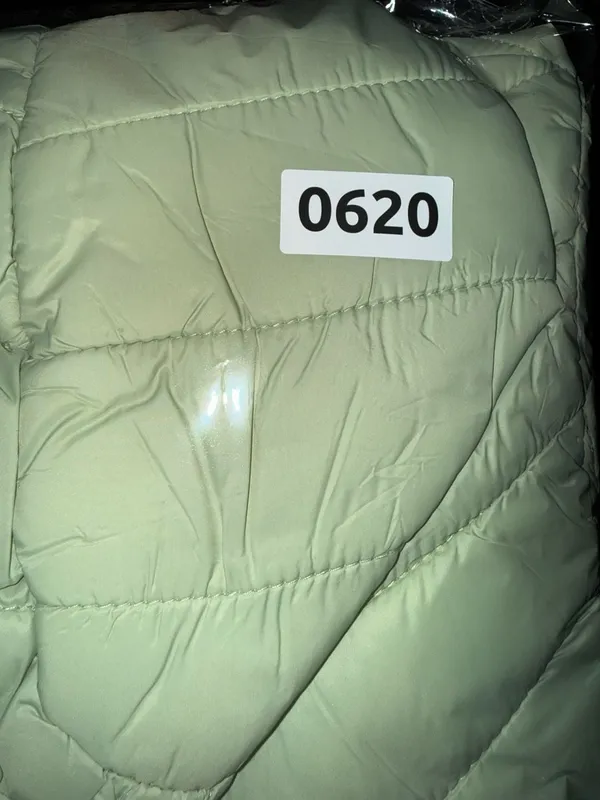 IRIS Women's Sage Green Hooded Puffer Jacket Size L - Image 7