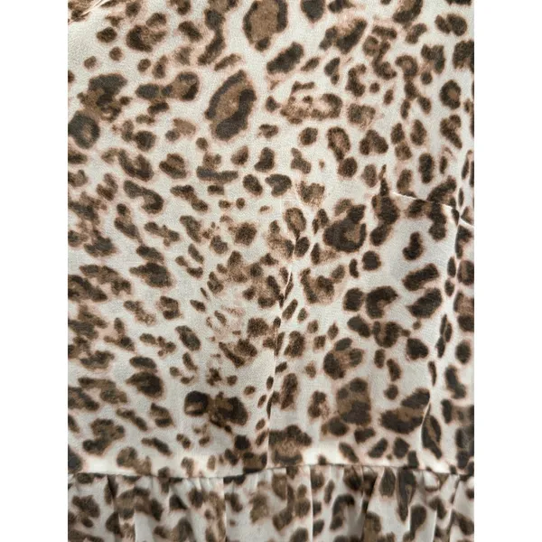 Torrid Babydoll Tunic Top Brown‎ Animal Print V-Neck Button Front 00 - Image 2