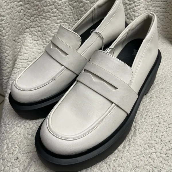 Wild Fable white chunky Y2K platform shoes size 9.5 - Image 8