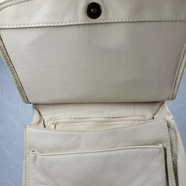 Vintage Fossil Crossbody Bag #75082 Medium Cream Soft Leather Adjustable Strap - Image 11
