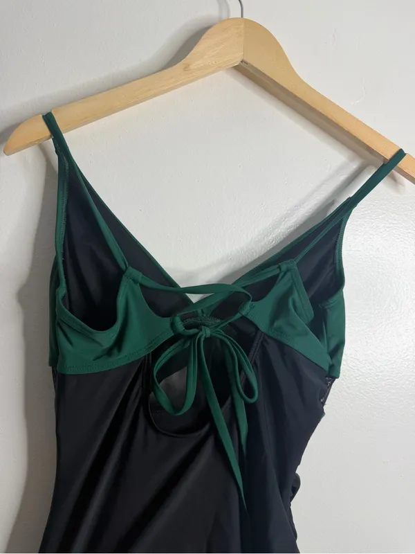 Cupshe Green Black Tummy Control Cut-Out One-Piece Medium Beach Vacation Coastal - Image 12