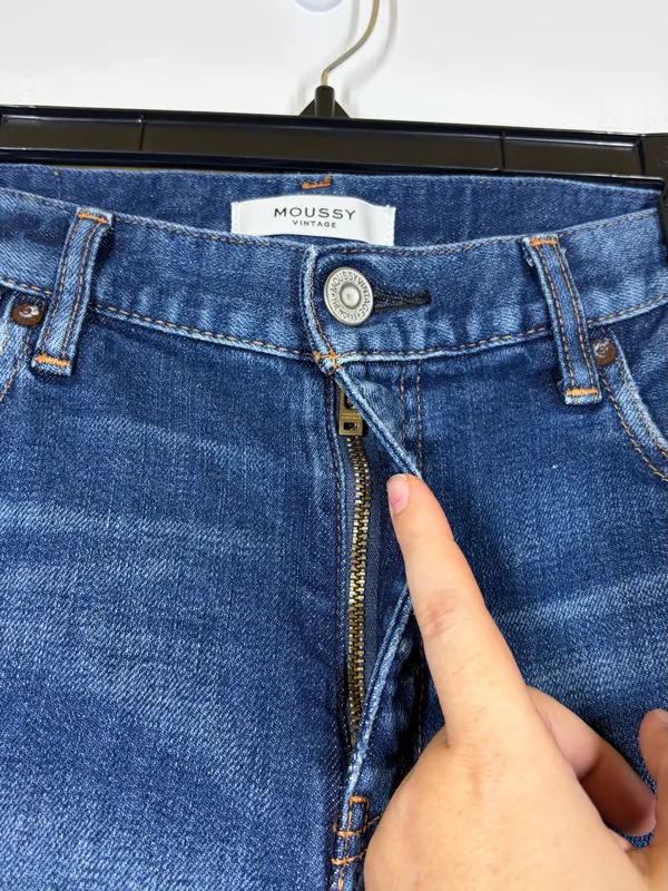 Moussy Bootcut Jean Size 27 Blue - Image 5