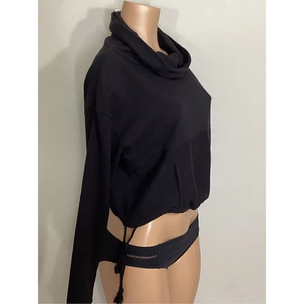 New. L*SPACE cropped sweatshirt. Retails $129. Small - Image 4