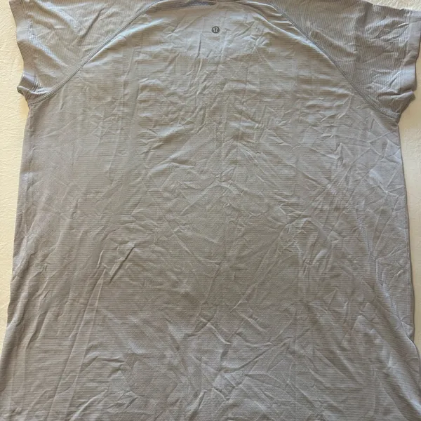 Lululemon Light Lilac Short Sleeve Swiftly Tech Relaxed fit - Image 4