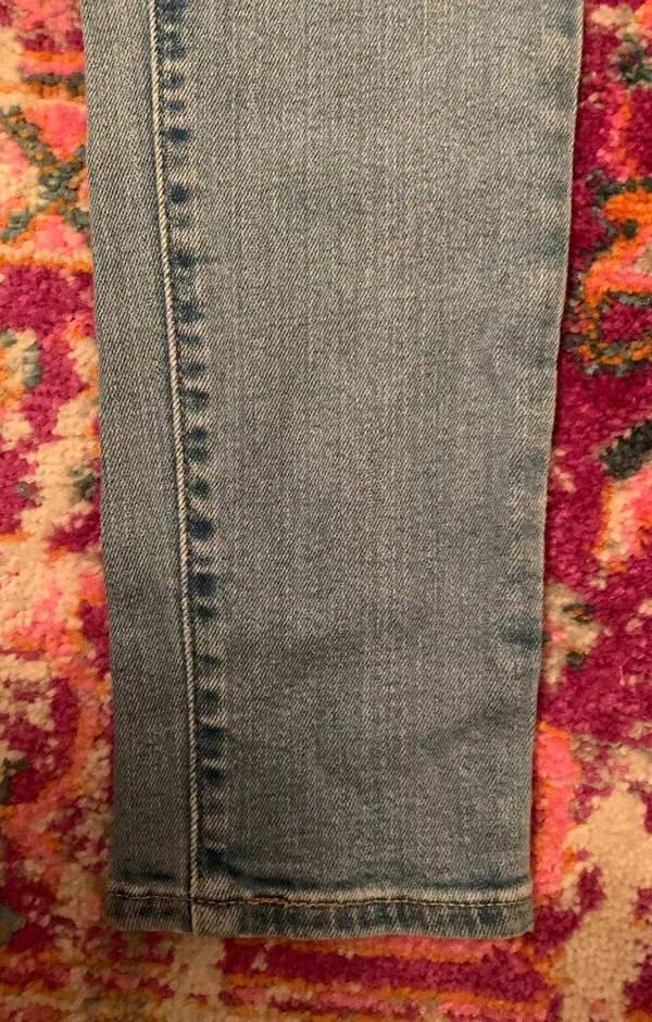 Levi's High Waisted Skinny Jeans - Image 6