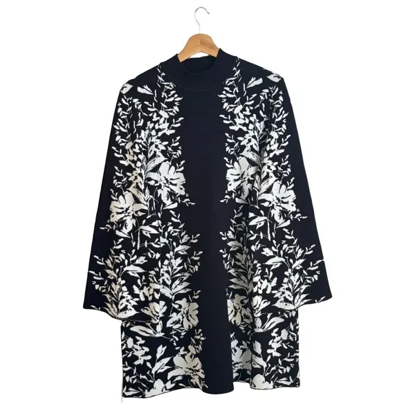 London Times Black White Floral Knit Sweater Dress Mock Neck Bell Sleeve Large - Image 3