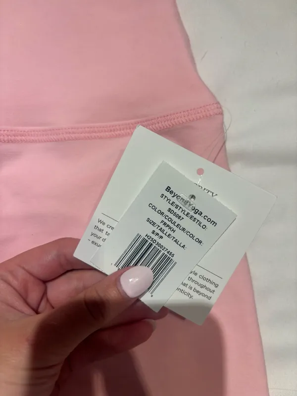 Beyond Yoga Biker Shorts - Image 3