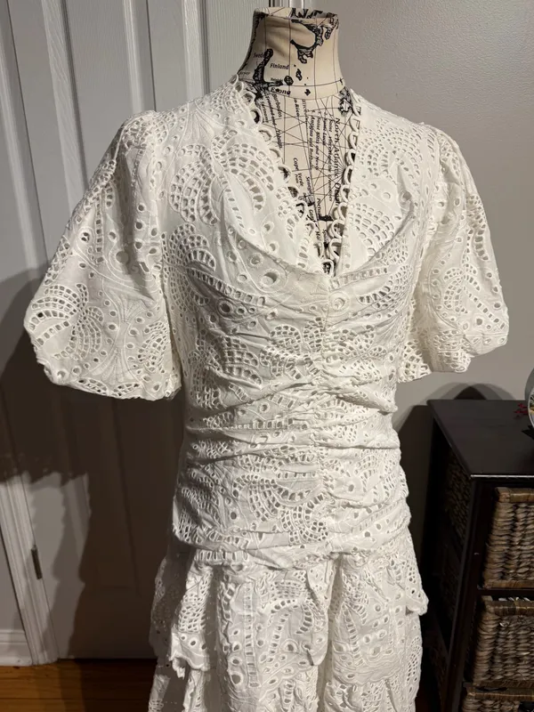 NWT FARM Rio Cotton Eyelet Puff Sleeve White Tiered Midi Dress L cottage coastal breathable - Image 5
