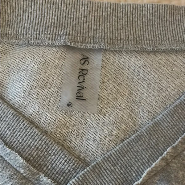 Altar'd State Gray V-Neck Cropped Sweatshirt - Image 3