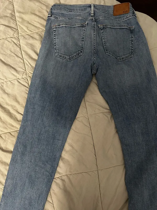 Abercrombie Jeans - Image 2