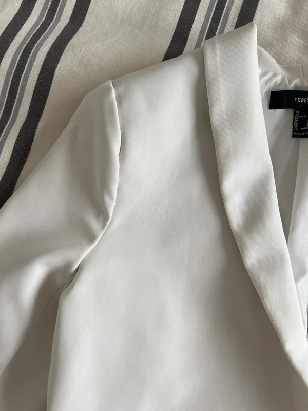 White Blazer - Image 3